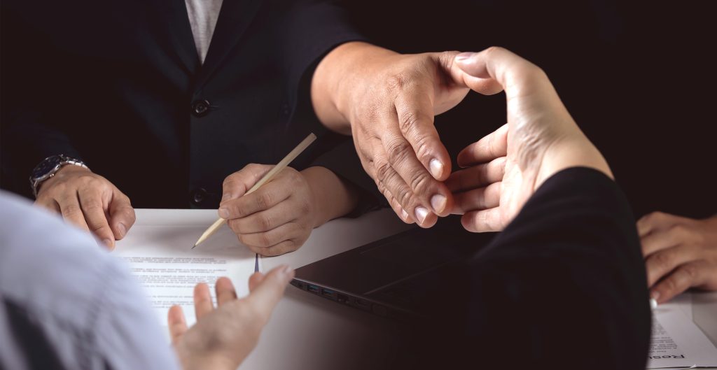 Un tournant crucial : Une entente de principe pour Gatineau Vecteezy Business Negotiations Joint Venture Agreements Between Two 33956560 1024x529